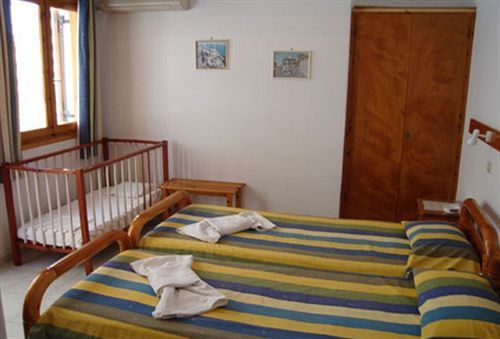 Stergia Hotel Páros Buitenkant foto
